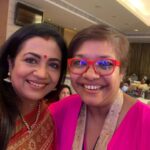 Poornima Bhagyaraj Instagram - With dear friends @__thamizhachi__ @revathyasha @rajianand @sumathisrinivas.tw at the 16 th home icon awards