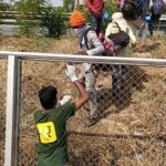 Prakash Raj Instagram – #MigrantsOnTheRoad I will Beg or Borrow, but will continue to share with my co citizens as they walk past me.. they may not give me back. But When they eventually reach home they will say..We met a man who gave us hope n the strength to inch back home 🙏let’s give back to life