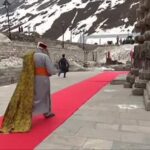 Prakash Raj Instagram - THE LIE LAMA ....DEAR Monk Without a Purse ... WHO pays for the WARDROBE ..CAMERA CREW and the FASHION SHOW ... #justasking #kedarnath #modi #loksabhaelection2019 #dramamodi