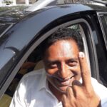 Prakash Raj Instagram - He voted ! Did you ? Kindly go and vote . Vote for democracy , vote if you are tired with your system and want to bring in change with this country ! Vote for your right MP so he can choose a right PM for you ! #bangalorecentral #independentcandidate #whistlegevotehaaki #serialno14 Bangalore, India