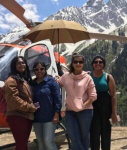 Prakash Raj Instagram - In Kashmir... my beautiful country...with my wonderful family .. shooting and vacationing after a hectic summer .. bliss