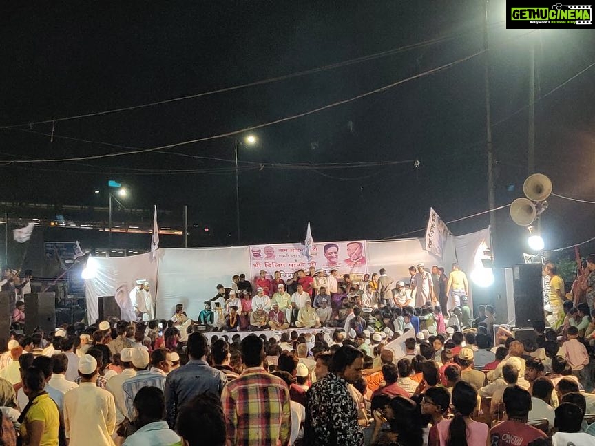 Prakash Raj Instagram - Addressing a packed crowd in delhi !! Prakashraj for AAP !! #loksabha2019 #elections2019 #aap #aamaadmiparty #delhi #delhielections #prakashraj #arvindkejriwal #manishsisodia #atishi #atishimarlena