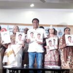 Prakash Raj Instagram – #MyVoteforPrakashRaj 
Prakash Raj today at the manifesto “A people “s manifesto “ to the people for the people and by the people . Bring in a secular leader #bangalorecentral #independentcandidate #WhistleGeVoteHaaki #serialno14 #rebootbangalore