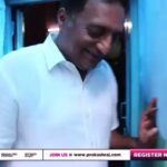 Prakash Raj Instagram - Be a VOICE not an Echo Let's together take "Citizens Voice" to parliament Being together makes a difference- Prakash Raj #citizensvoice #voiceoftheelection #loksabha 2019 #prakashraj #independentcandidate for #bangalorediaries #bangalorecentral