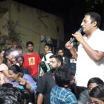 Prakash Raj Instagram - Our Beloved Prakash Raj sir, ending his day oh a high note at Domlur. The love he received is unprecedented. Everybody said that this time they will vote for him instead of P.C. Mohan and Congress. #citizensvoice #voiceoftheelection #loksabha 2019 #prakashraj #independentcandidate for #bangalorediaries #bangalorecentral Bangalore, India