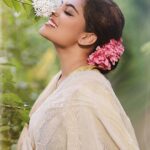 Prayaga Martin Instagram - Life is beautiful 🌺 MUA @prabinmakeupartist Photography @sefindzire