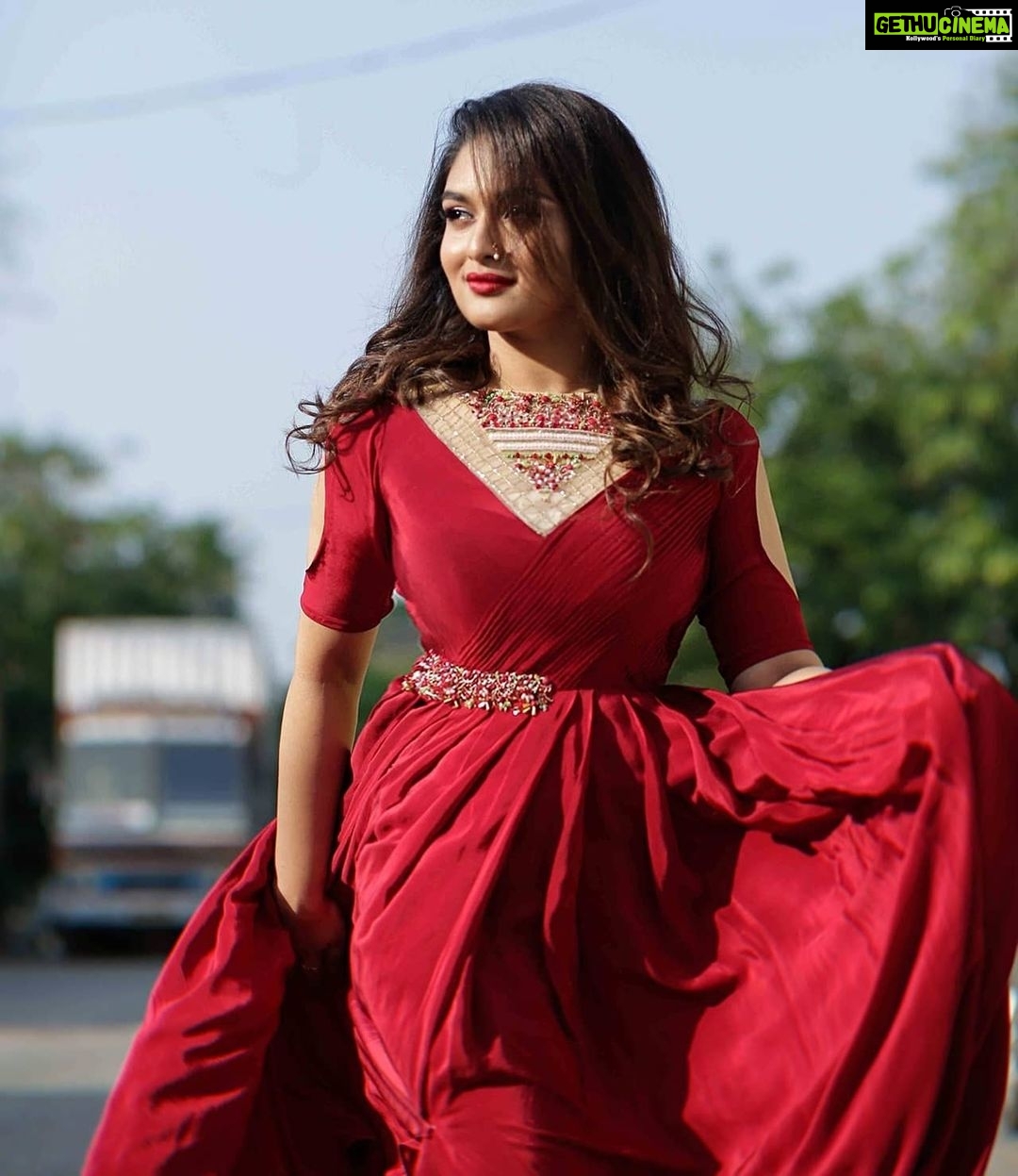 Prayaga Martin Instagram - Love me not! . . . Credits @tiyaneilkarikkassery 😘