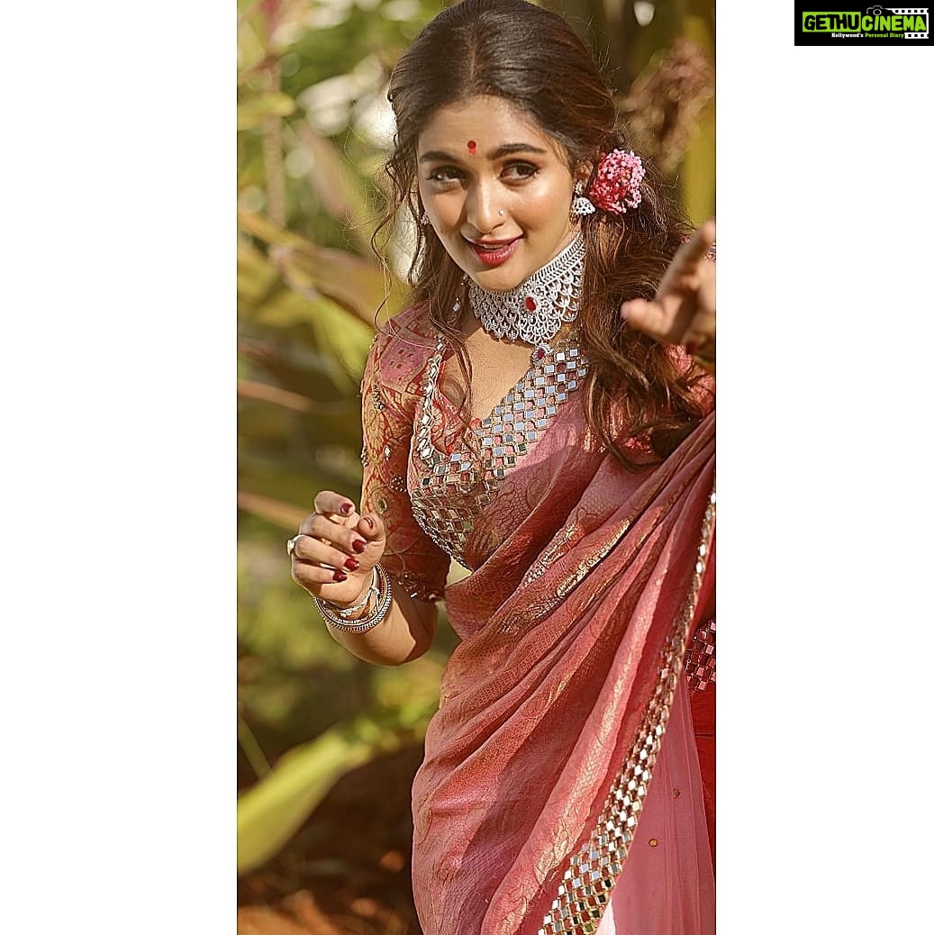 Prayaga Martin Instagram - #Geetha #kannada Adorning @mspinkpantherjewel
