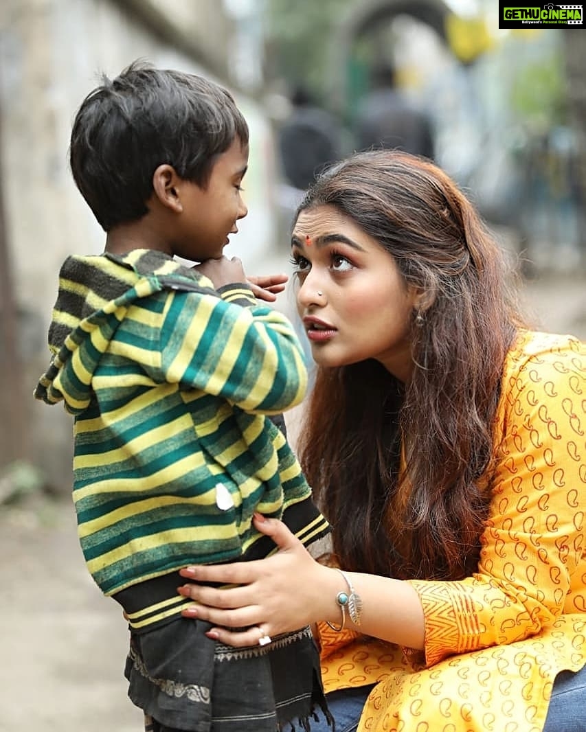 Prayaga Martin Instagram - She's always had a soft spot for little ones . #Geetha Kolkata