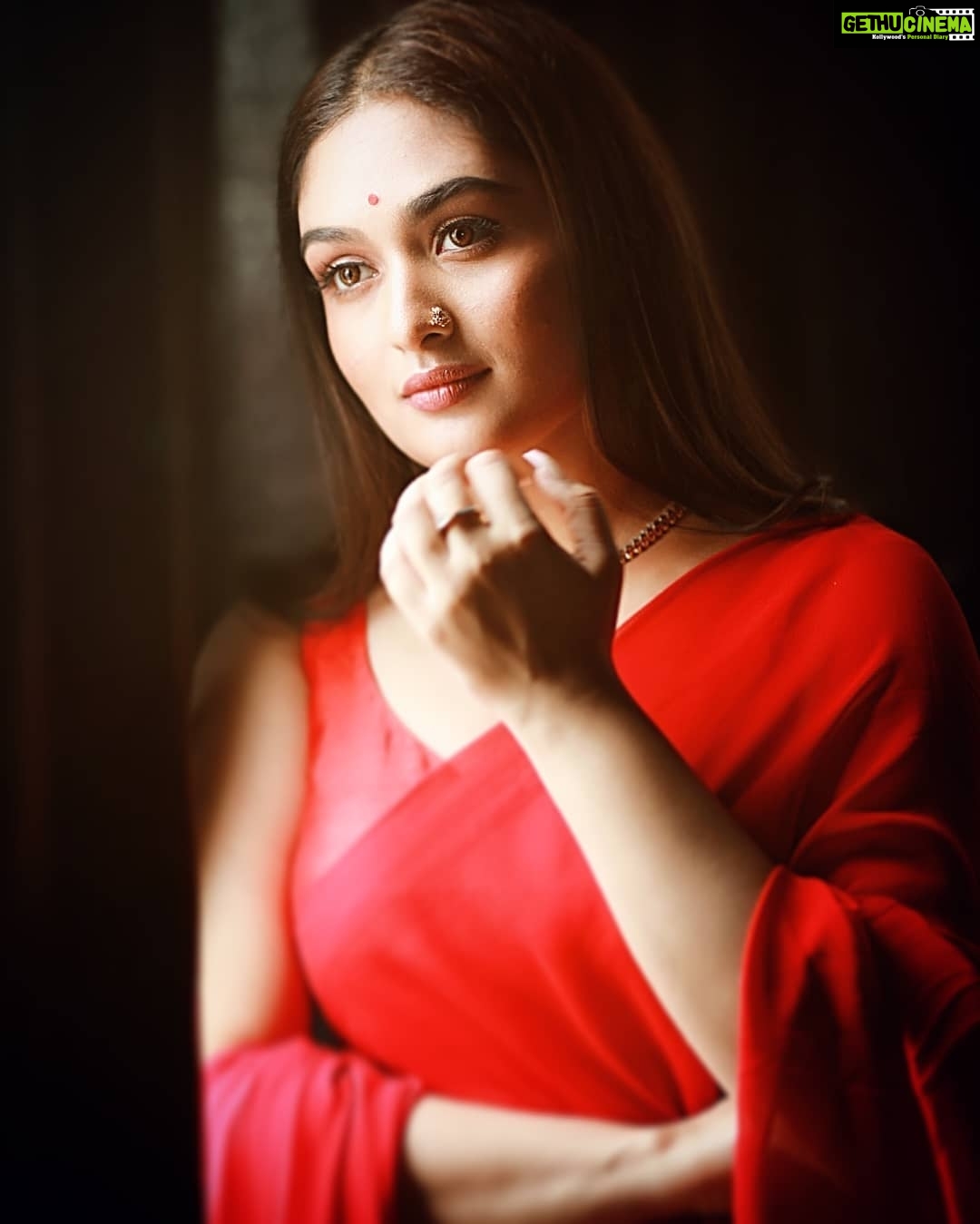 Prayaga Martin Instagram - @rajithrathiyappan X @missmenon X @pooojadev @priyankajohn_makeupartist X @ak___hil X @___darsan___ X @pixo.studio