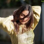 Prayaga Martin Instagram - The breeze that ruffles through her hair whispers sweet nothings! . . . Greens And Pearls : @paroscouture Photographs : @pranavraaaj