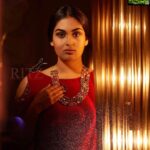 Prayaga Martin Instagram - Real Leather, Real Gold, Real Woman. @t.and.msignature @m.o.dsignatuge @shafishakkeer @kochimarriott