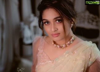 Prayaga Martin Instagram - Set Up @varvadhuweddingphotography Saree @t.and.msignature Jewellery @m.o.dsignature MUA @juli_julian_makeover_studio Port Muziris, A Tribute Portfolio Hotel, Kochi