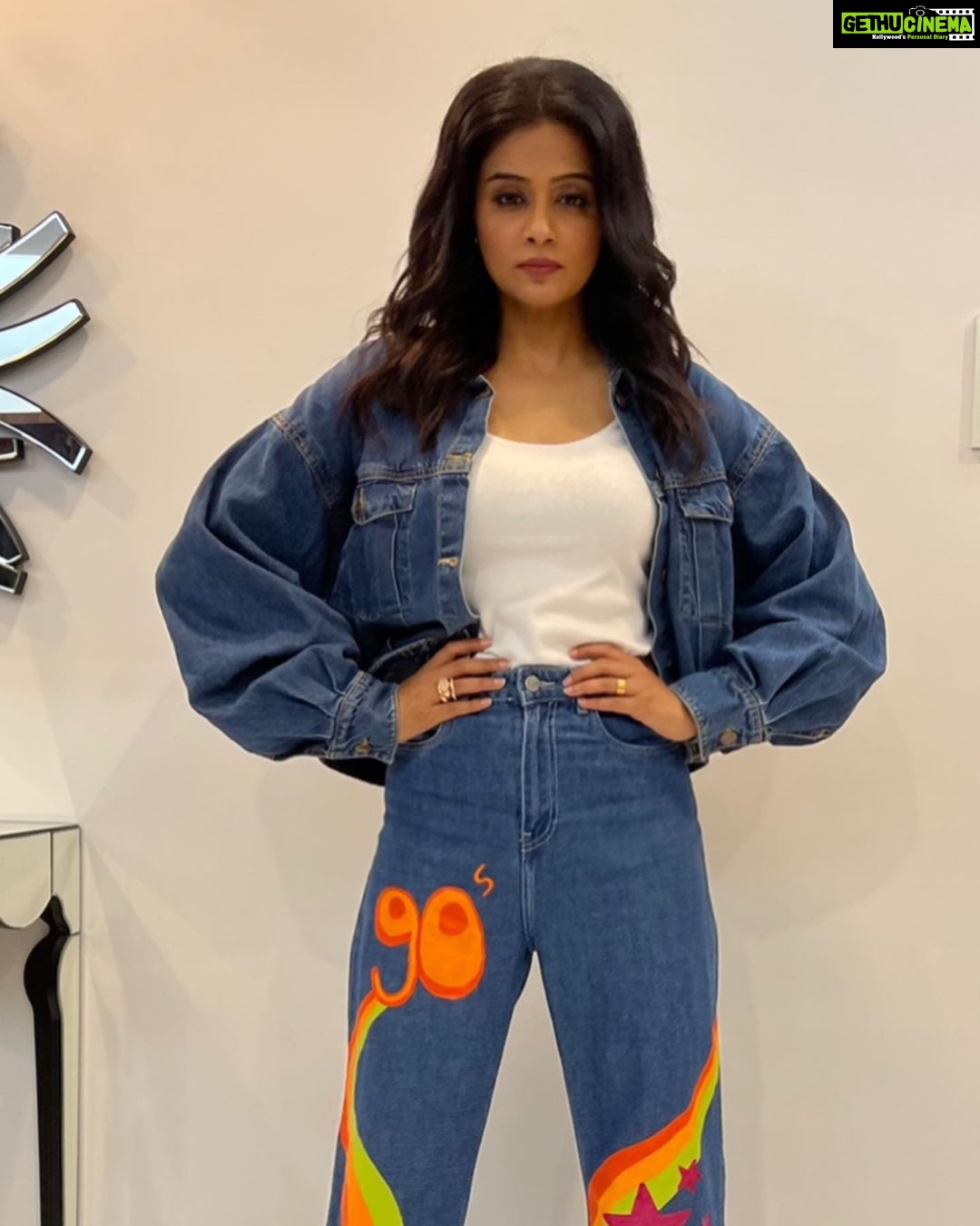 Priyamani Instagram - Last nite for the premiere of #lovehostel Outfit : @freakinsindia Managed by : @viralmantra Styled : @mehekshetty MUH : @pradeep_makeup @shobhahawale