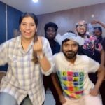 Priyanka Deshpande Instagram – Enga style la #arabickuthu 😂😂
.
.
#arabickuthu #kuthudance #arabic #reels #reelpannungafeelpannunga #uhappyihappy #beast #beastmode  #thalapathy #thalapathyvijay #priyankadeshpande