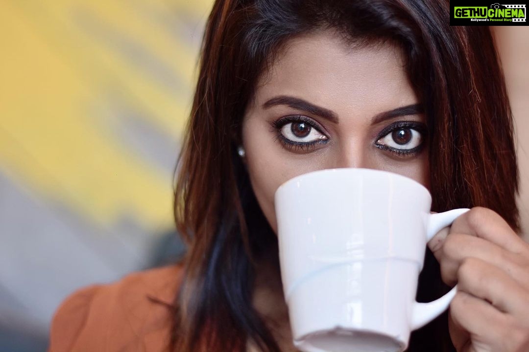 Priyanka Nair Instagram - Morning with coffee☕️The best part of the day is the morning coffe😋 PC - @moses_photography_official #morningvibes#priyankanair#instaday