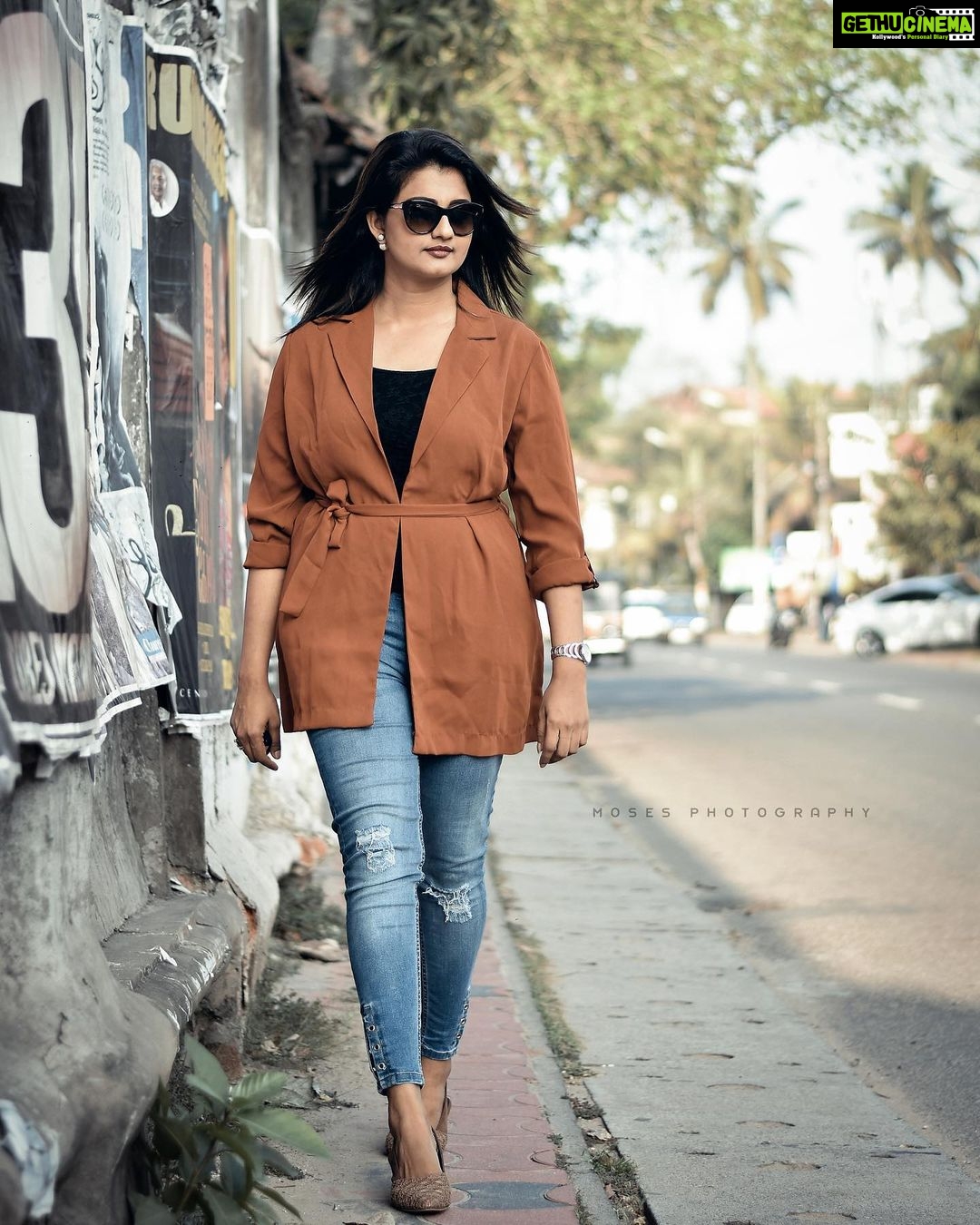 Priyanka Nair Instagram - PC - @moses_photography_official - - - #attitude#attitudeofgratitude#priyankanair#priyanka#actress#photoshoot#fashion#bosslady#goodvibes#trivandrum#ccd#instaday#instapic