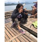Priyanka Nair Instagram - ഫോട്ടം പിടിച്ച് വെള്ളത്തിൽ വീഴാതിരുന്നത് ഭാഗ്യം🙄🤓 #bamboorafting#capturemoments#photography#candid 😍 Parambikulam Tiger Reserve