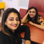 Priyanka Nair Instagram - Good times and crazy friends make the best memories💞💞 @m_manjari #moment#capturethemoment#friendshipgoals#happiness#trivandrum#nativeplace#bestfriends#priyankanair#manjari#weekendvibes Thiruvananthapuram, Kerala
