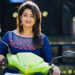 Priyanka Nair Instagram - Every interaction is an opportunity to learn. - - #priyankanair#shootingtime#photography#riding#honda#expressive#southindianactress#malluactress#malluwood#kollywood#bollywood#tollywood#instagram#insta#instapic#instadays