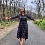 Priyanka Nair Instagram – It’s not the destination,it’s the journey 🍃🍂 
–
–
–
–
#roadtrip#rubberplant#roadlife#travelphotography#kerala#priyankanair#instapic#instaday#instagram 
📸 @davisvazhapilly