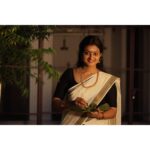 Priyanka Nair Instagram - Last set of pics in this series🖤 PC- @shalupeyad MUA- @makeupsecreates Costume- @kasavumall , @harsha_sahad Jewlery - @harsha_sahad ♦️ ♦️ ♦️ #traditional#kerala#setmundu#keralasaree#trivandrum#festival#photoshoot#temple#devotion#devote#priyankanair#actress#soutjindianactress#malluactress#malayalamfilms#behindwoods#telugufilmnagar#kollywood#bollywood#tollywood#sandalwood#actressgallery Trivandrum, India