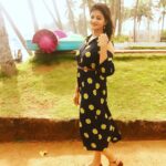 Priyanka Nair Instagram - Verry little is needed to make a happy life;it is all within yourself, in ur way of thinking.🌺💞 #littlesunshine #andlake#happinessreloaded 💫🌷 - - #sunshine#loveyourself#cloudnine#moments#shootingtime#beyourself#bethehappiest #traveller#sotraveller#morning#happiness#trivandrum#varkalacliff#varkkala#kappilbeach#photography#priyankanair#priyanka#southindianactress#malluwood#tollywood#ywood#telugu#tamil#instamorning#instaday#instapic