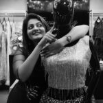 Priyanka Nair Instagram - it's not @madametussauds .... ha ha these #mannequins gave memories of my #international #trip ... also great #funnymoments me and #friends had ... #greatmoments #20likes #southindian #actress #boutique #launch #practivity with stupid younger brother @nabel_marketer