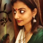 Priyanka Nair Instagram - You get wht u focus on ,so focus on what you want-Unknown🦋 - - - - - #focus#focustofuture#sundayvibe#unconditionallove#familytime#homesweethome#priyankanair#priyanka#veypriyilpriyanka#southindianactress#malluactress#mluwood#toywood#kollywood#bollywood#kerala#trivandrum#instaday#instafocus#instatime#instasunday#instavibes#instahic#instagram Trivandrum, India