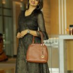 Priyanka Nair Instagram - Swipe👉pc- @shalupeyad , wearing @aanunobby 😍 - - - #ammageneralbodymeeting#priyankanair#inblack#damilano#damilanobags#priyanka#southindianactor#malluactress#fitness#lovetobehappy#friendstogether#gettogether#amma#meetingtime#president#lalettan#mohanlal#mammookka#actors#malayalam#cinema#photoshoot#breaktime#hyatt#grandhyatt#kochi#damilano#damilanobags#amma#reunion#bolgattypalace#instagram Grand Hyatt Kochi Bolgatty
