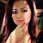 Priyanka Nair Instagram - Love to play with sunlight✨✨ - - - #priyanka#priyankanair#instagram