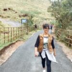 Priyanka Nair Instagram - shooting time @ moonnar❤️. . . . #shootingtime#moonnar#rajamala#neelakurinji#priyankanair#priyanka#morningbliss#southindianactress#malluactrekollywood#tollywood#mollywood#traveller#ticktok#insta#instaday#instafashion#instamusic#tamilsong#attitude#happiness#instagramers#instaafit#instacool#instacoolpicture Munnar