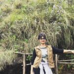 Priyanka Nair Instagram - Neelakurinji days.... - - - #neelakurinji#moonnar#rajamala#priyankanair#travelholic#priyanka#instagram Munnar