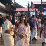 Priyanka Nair Instagram - Nirmalya darshan at Guruvayoor🙏🏻 #templevisit#guruvayoorappan#lordkrisna#morningdarshan#nirmalyam#blessed#thrissur#guruvayoor#priyankanair#instagram#instapic#instaselfie Guruvayur