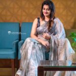 Priyanka Nair Instagram - ❤️ . . Captured by@alwin_sebastian_photography , styling by @elsamma_johnson 😍 #photoshoot#sareelove#minimalmakeup#magazinecover#casualstyle#kochin#priyankanair#latest#latesttrends#actress#priyanka#veyilpriyanka#downtown#malluactress#southindianactress#tollywood#kollywood#mollywood#malayalamfilm#instagram#instamoment
