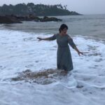 Priyanka Nair Instagram - Be you❤️ Whatever is good for your soul do that. #kovalamdiaries#shootingtime#southindianactress#sealove#playwithwaves#morningtime#trivandrum#mayday#beyou#findhappinessinside#incrowd#priyankanair#malluactress#instagram#candid Kovalam