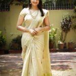 Priyanka Nair Instagram – Happy Vishu nd Tamil  puthaandu nalvalthukkal to all ❤️🙏🏻 #festivaltime#priyankanair#vishu#tamilputhandu#happiness#instagram #instatime#instapic#keralasaree ❤️