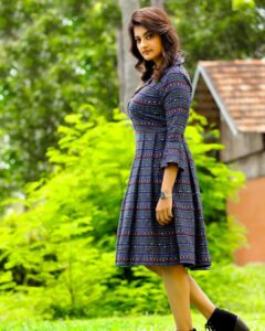 Priyanka Nair Instagram - Happy soul✨
Photography- @shalupeyad 
MHA - @jijo_jo_the_makeup_artist 
Costume - @crezzadesignerstitching