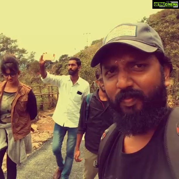 Priyanka Nair Instagram - #photoshoot time with flash movies team@moonnar rajamala😍#funtime#neelakurinji