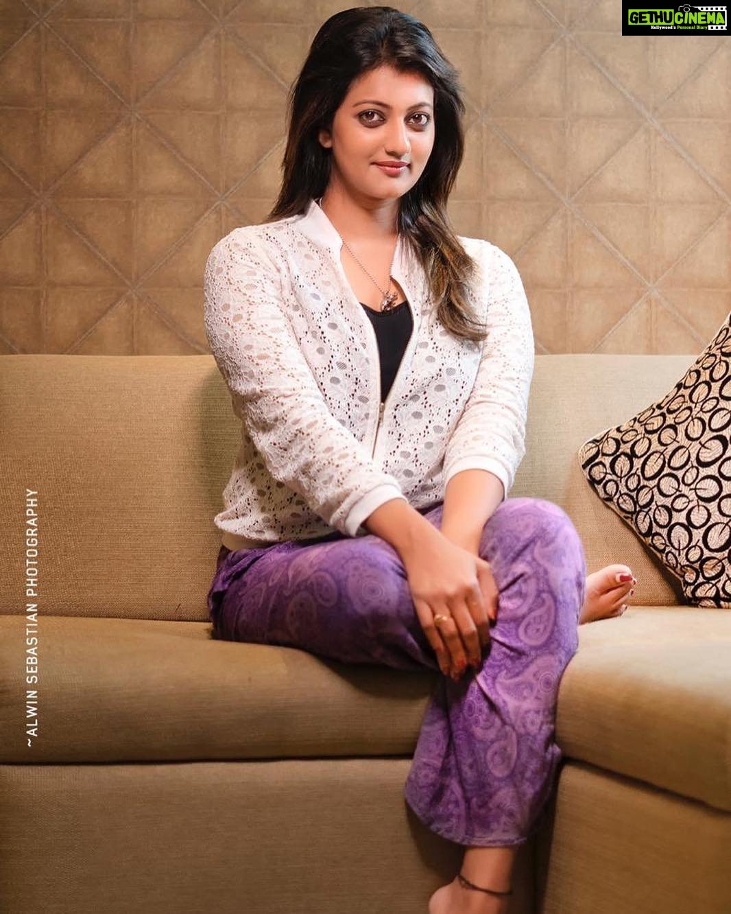 Priyanka Nair Instagram - #Photo courtesy@alwin_sebastian_capitol π . .#priyankanair#photoshoot#casualstyle#malluactress#southindianactress#mollywood#tollywood#kollywood#bollywood#indiancinemagallery#southindiancinema#instadaily
