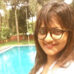 Priyanka Nair Instagram - #poolsidesfie#shootingtime#withoutmakeup#mask#priyankanair#malluactress#southindianactress#kochin#instagram