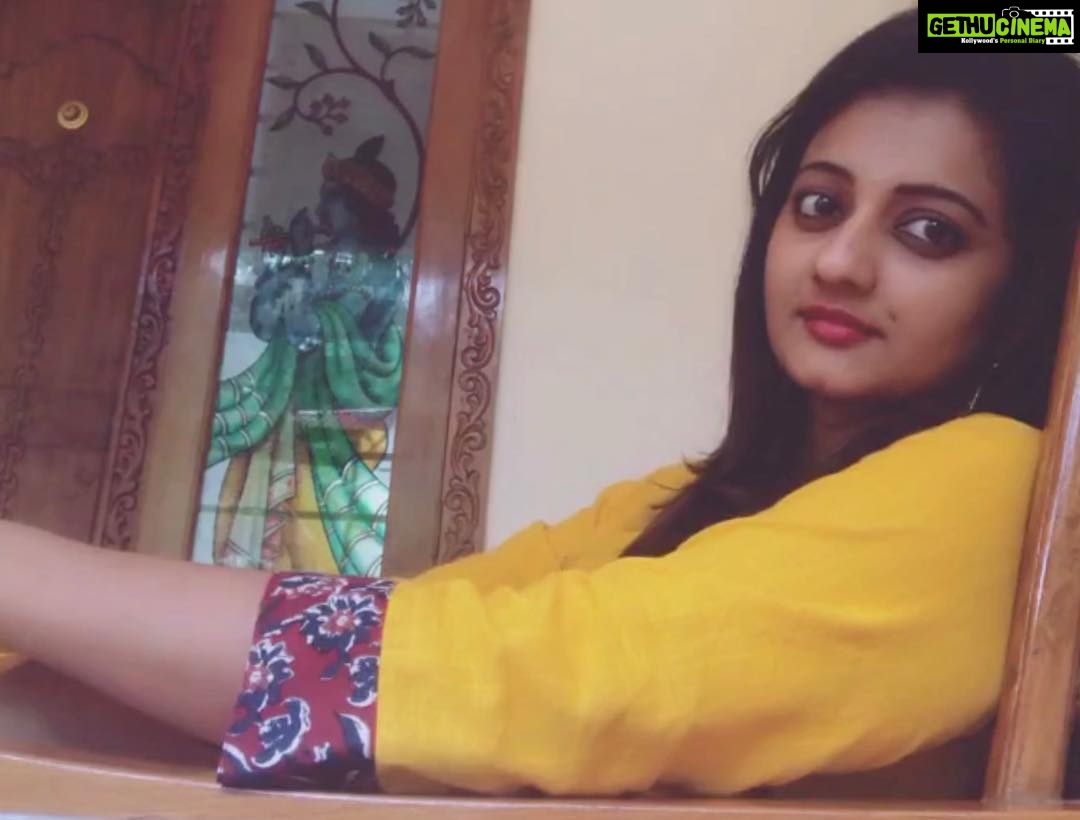 Priyanka Nair Instagram - "Krishnaa... Nee annae ariyilla"(sugathakumari teacher😍)