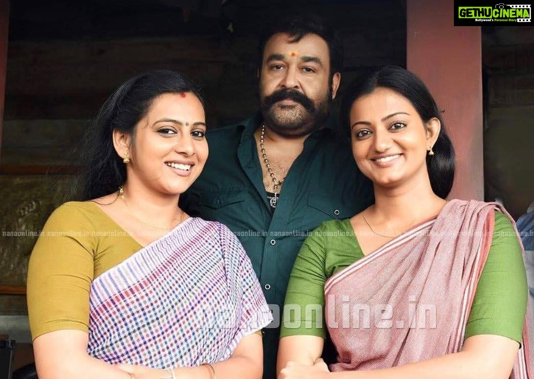 Priyanka Nair Instagram - A major throw back from #VelipadintePusthakam Viswan and His Jayanthis #Lalettan#LalJose #PriyankaNair #annareshmarajan#mohanlal#malayalamactors#malayalamfilm#locationpic#alleppy#instapic