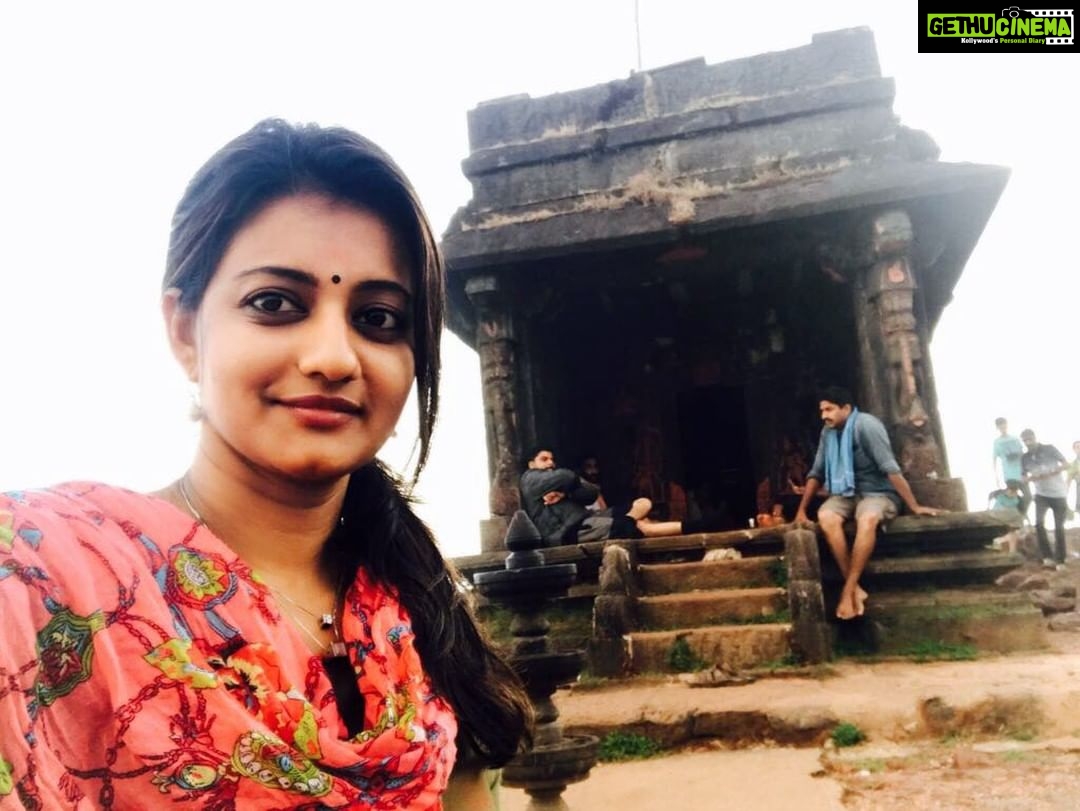 Priyanka Nair Instagram - #sarvajnjapeedam😍Shankaracharyar🙏🏽🙏🏽