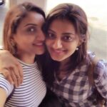 Priyanka Nair Instagram - #surprisemeeting #soulmate❤️#manjarisinger@#trivandruminternationalairport #travelling together to Cochin😍 Trivandrum International Airport