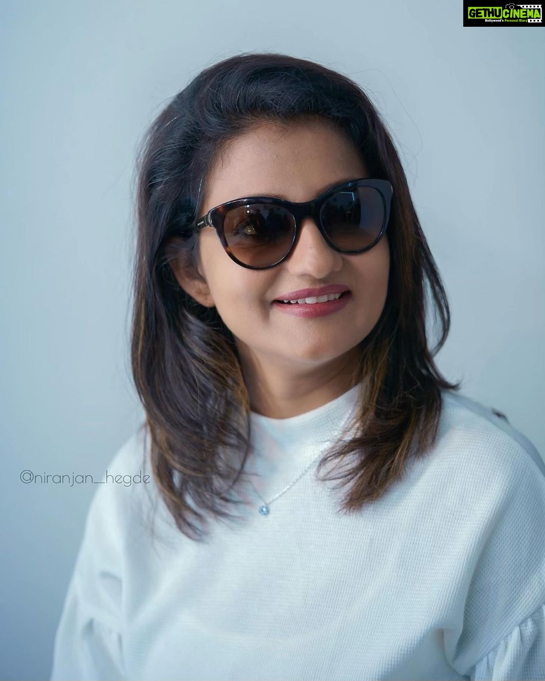 Priyanka Nair Instagram - π€π€π€ πΈ @niranjan__hegde MUA - @shanal_shaji - - - #white#photography#priyankanair#priya#priyanka#actress#actor#malluwood#bollywood#hollywood#tollywood#insta#instapic#instagood#instagram