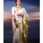 Priyanka Nair Instagram – Every sunset brings the promise of a new dawn 😍
Photography – @shalupeyad 
MUA – @jijo_jo_the_makeup_artist 
Costume – @kasavu_mall , @crezzadesignerstitching 
–
–
–
#sunset#photography#saree#kerala#attire#priyanka#priyankanair#actor#festival#insta#instapic#varkala#instagram