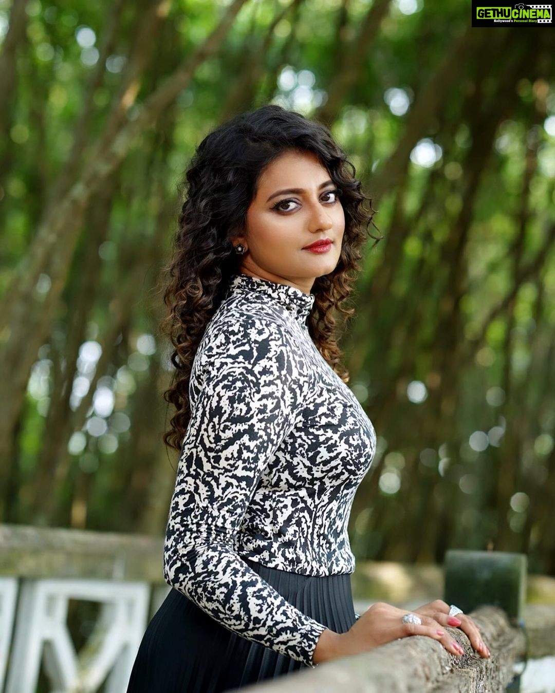 Priyanka Nair Instagram - Photography - @anulalphotography Costume - @neethu.neetz Mua - @prabinmakeupartist Rajah Island