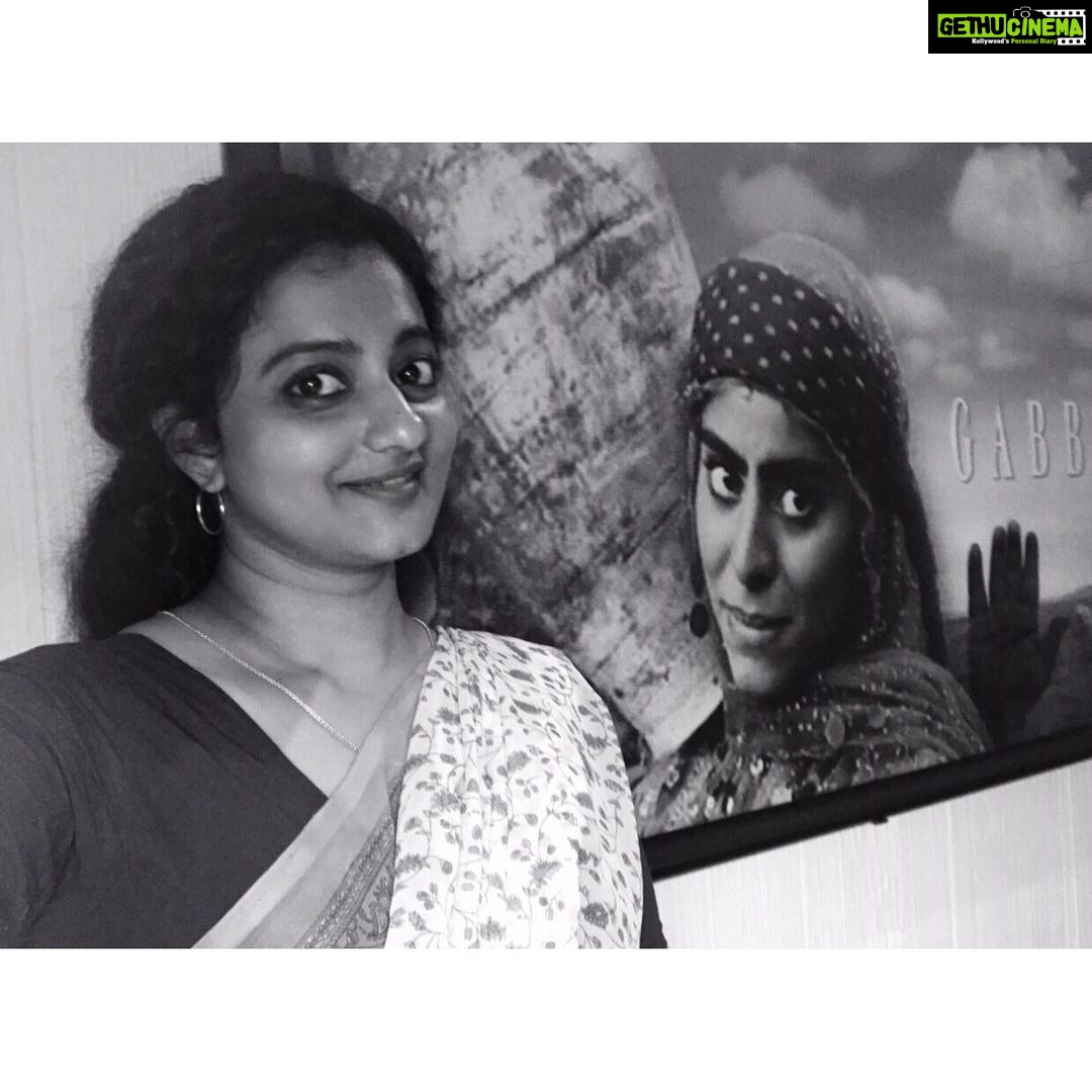 Priyanka Nair Instagram - When the reel me and real me met “Gabbeh” ❤️ Silver Tips Munnar