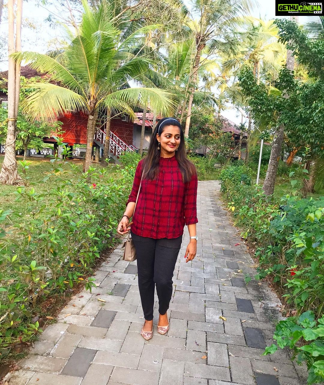 Priyanka Nair Instagram - The walk in nature is to witness a thousand miracles. Clicked by @priyada_nair #naturelove Rajah Island